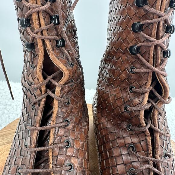 J. Peterman Boots Womens 7.5 Brown Leather Weaved Granny Victorian Academia - Picture 5 of 16